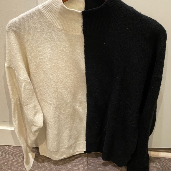 H&M sweater - Picture 3 of 4